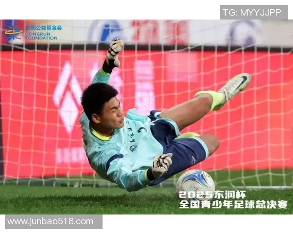 中国男足球明星盘点:他们在绿茵场上的辉煌成就与影响力 中国男足球明星盘点:他们在绿茵场上的辉煌成就与影响力