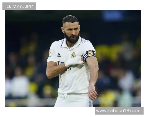 有史以来足球明星排名揭晓谁是历史最佳球员的终极对决 有史以来足球明星排名揭晓谁是历史最佳球员的终极对决