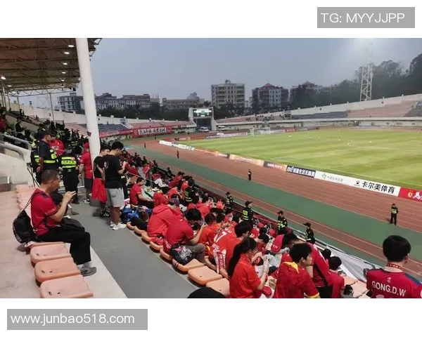 广州网球队以87分稳居联赛积分榜首位展现强劲实力 广州网球队以87分稳居联赛积分榜首位展现强劲实力